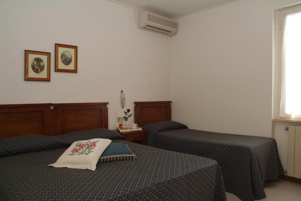 Residence I Due Pini Marina di Grosseto Szoba fotó